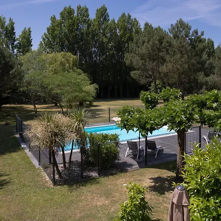 Chateau La Graviere-2