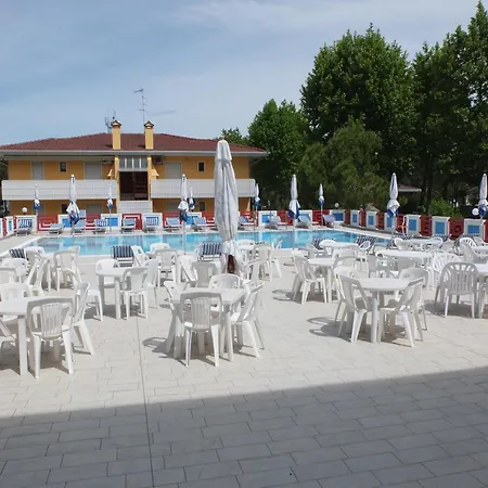 Hotel Germania-3