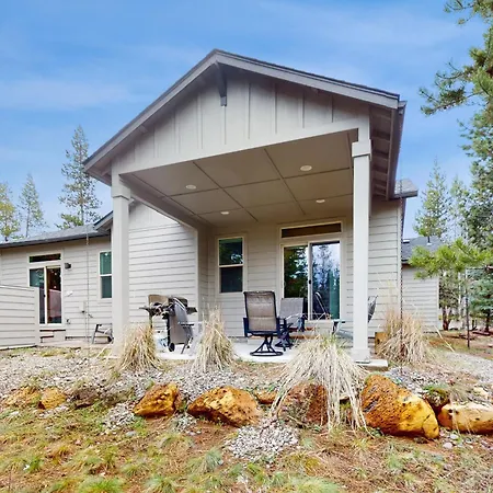 12 Lassen Lane-3