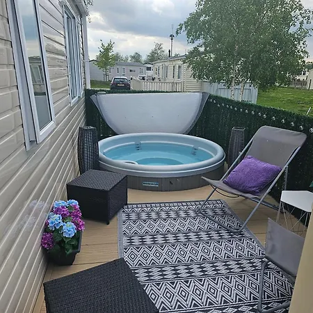 Drury Holidays At Tattershall Lakes-2