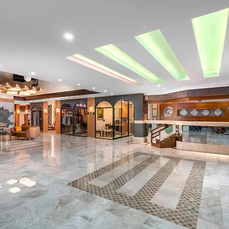 Club Big Blue Suit Hotel-3