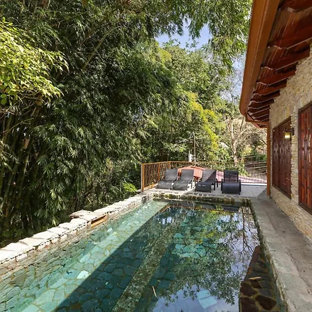 Restful Casa Quetzal Rainforest Retreat-3