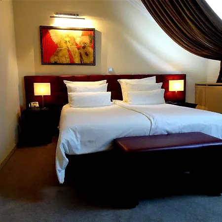 Hotel Mitra, Story Hotels-3