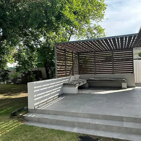 Luxury Holiday Home 3 Bedroom, 3 Bathroom House In Nahoon-3