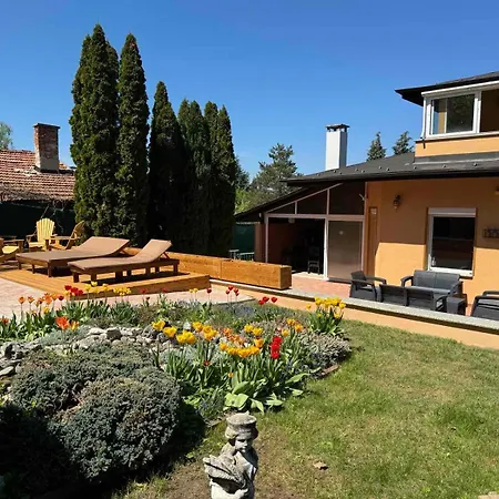 Villa Boyana City & Relax With Hot Jacuzzi And Sauna By Bookvillabg-3