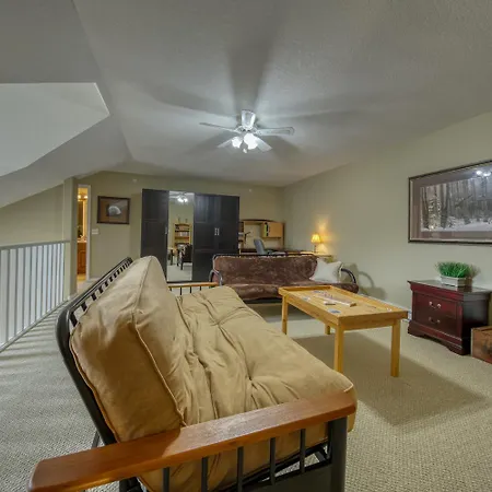 The Peaks 3 Bedroom Mountain View Condo-3