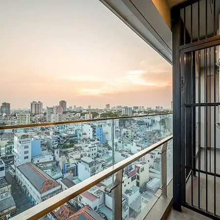 Modern 3Br Panoramic City Views-3