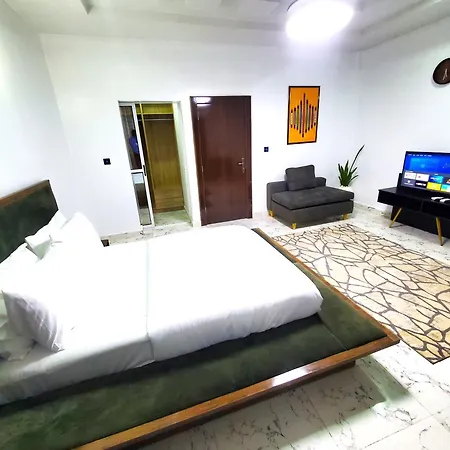 Upscale Smart 2 Bedroom Apartment-2