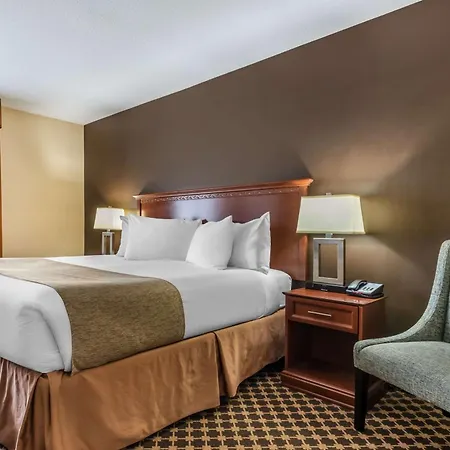 Best Western Strathmore Inn-2