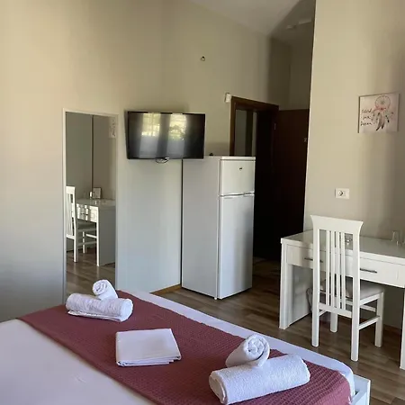 Dream Hotel-3