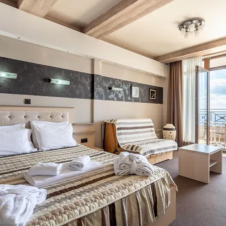 Milmari Resort & Spa Suites-3