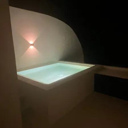 Charming Cozy Penthouse W Private Pool-3