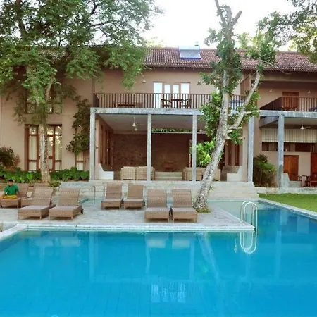 Roman Lake Ayurveda Boutique Resort-3