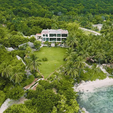Villa Tesoros Del Mar - Luxury Beachfront Villa With Natural Pool, Jacuzzi, Mountain Views, Yoga, Bbq, Wi-Fi, Pet & Family Friendly, Barahona Adventures-2