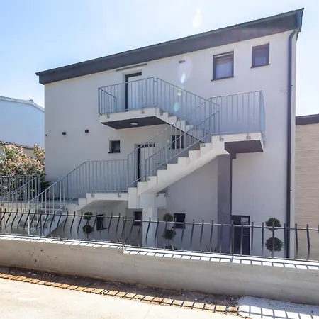 Apartmani Ante & Ivano Biograd With Pool-3