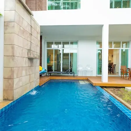 Oxygen 3Br Walk To Shops, Bars, Private Pool V113-3