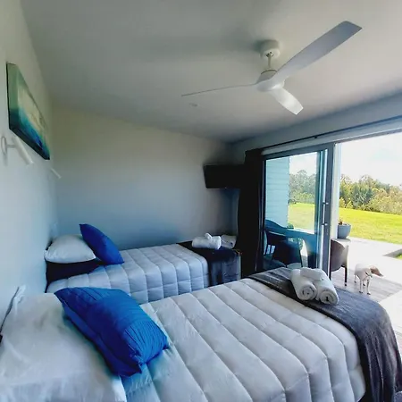 Moko Hiwi Escape Ruakaka- Sea View Home-3