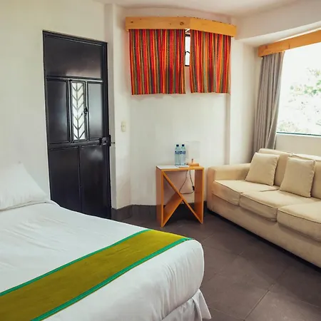 El Dragon Hotel-2