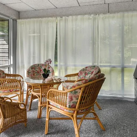 3 Bedroom Awesome Home In Thyholm-3