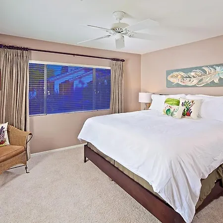 Central Area, Heated Pool, Hot Tub, Bbq, & More-3
