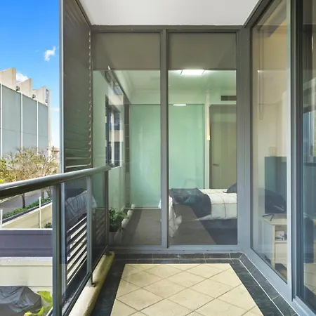 Cozy 2Beds Apt With Pool Access In Waterloo-3