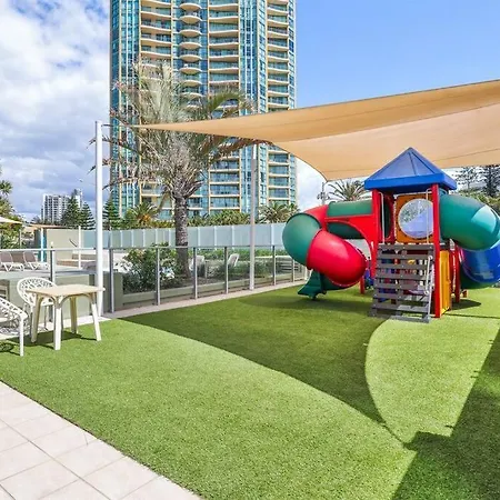 Bliss By The Surf Luxury Family Apartment-2