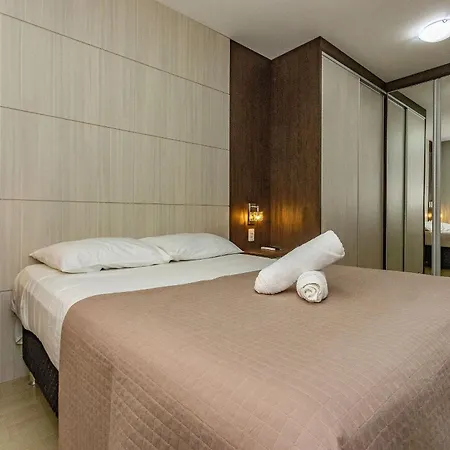 Boulevard 218D - Excelente Apartamento Em Condominio De Luxo No Centro De Bombinhas - Piscina - Jacuzzi - Academia - Portaria 24H.-3