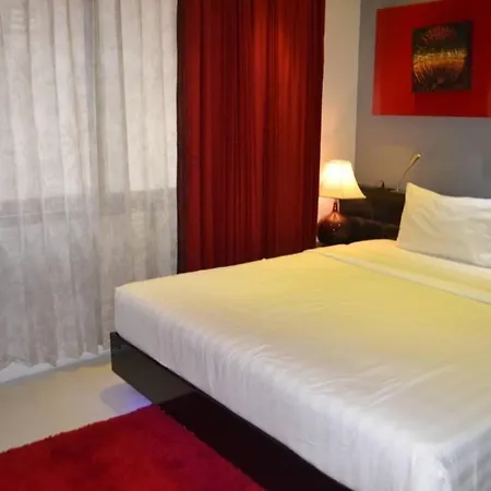 Absolute Bangla Suites 65 Sqm With Jacuzzi-3