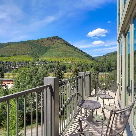 3 Bedroom Ritz-Carlton Residence With Valley Views-2