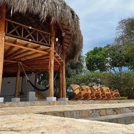 La Mofa Beach House-3