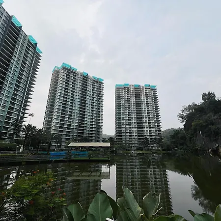 Ipoh Lakeside Apartment With Mountain View-2