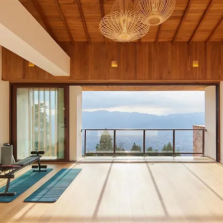 Hilltop Enchanting Villa with Stunning Views&Jacuzzi-2