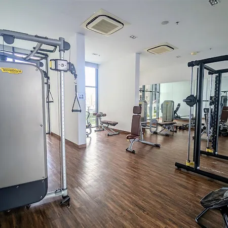 Claudio Homestay - 13Th Floor, Pool, Gym, Steam Room, Hot Tub-2