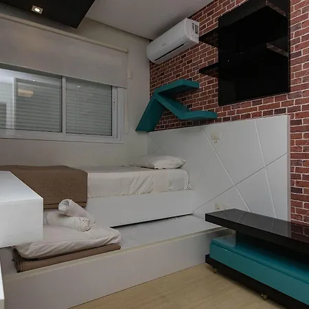Boulevard 205A - Excelente Apartamento Em Condominio De Luxo No Centro De Bombinhas - Piscina - Jacuzzi - Academia - Portaria 24H.-3