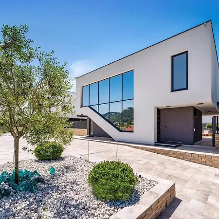 Villa Alpha - Four Bedroom Villa With Swimming Pool-3