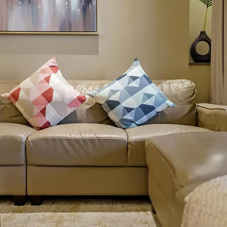 Cozy 2Br In Elite Downtown Residence With Canal View-2