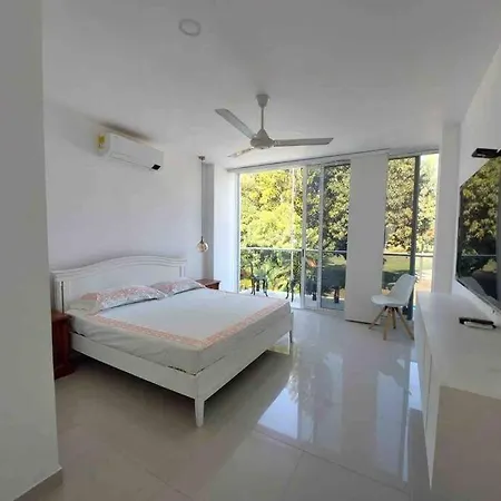 Vista Golf Luxury House-3