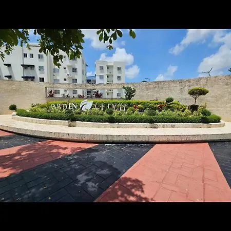 Apartamento Con Terraza Y Jacuzzi Privado-3