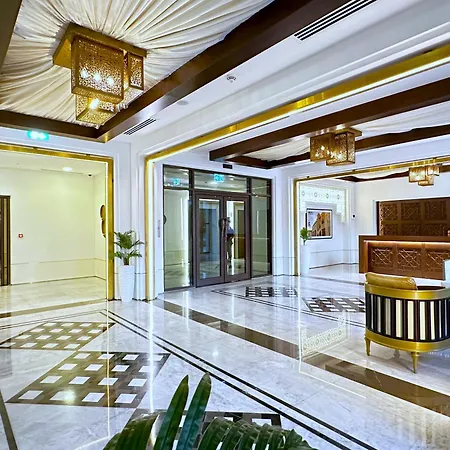 Ultra Luxury Flat With Amazing Pool Near To Burj-2
