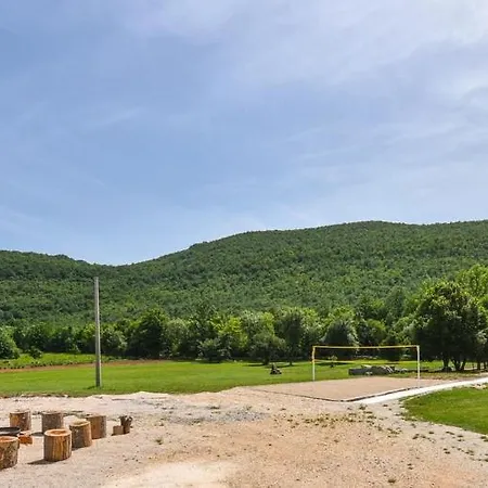 Villa Luka - New Isolated Villa With Heated Pool, Jacuzi And Sauna-3