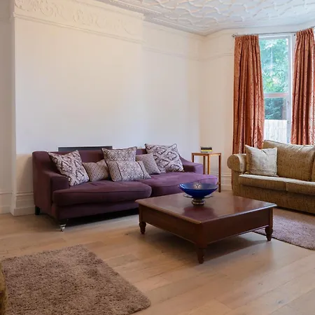 Ebs London Stay-3