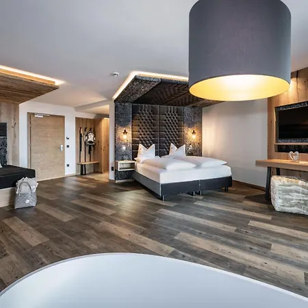 Hotel Edelweiss-3