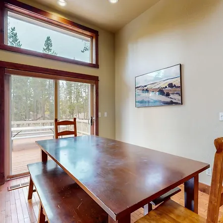 Stonewood Cabin-2