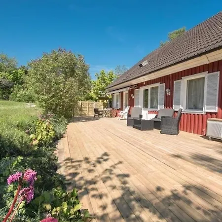 Nice Home In Loftahammar With 4 Bedrooms, Sauna And Wifi-2