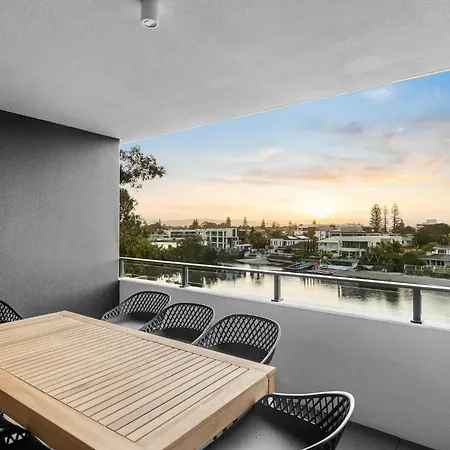 The Haven - Brand New Riverview 2Br With Parking Pool Gym At Surfers Paradise-2