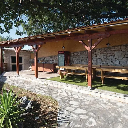 Lovely Home In Podstrana-3