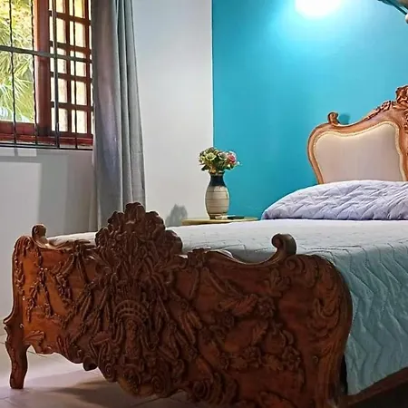 Habitacion Radiante Con Bano Privado En El Corazon De Manga-2