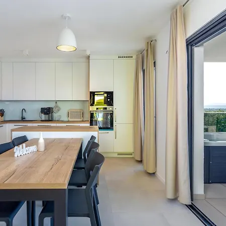 Awesome Apartment In Malinska-2