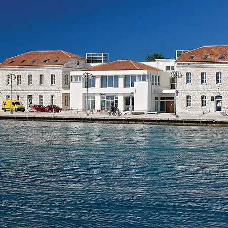 Luxuriöses Apartment In Vodice Mit Meerblick-3