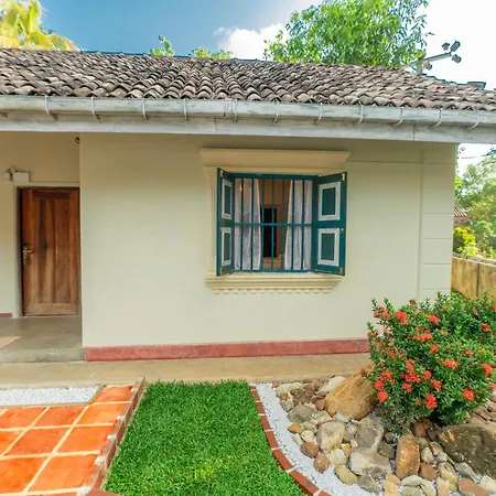 Ivy Cottage Ahangama-3